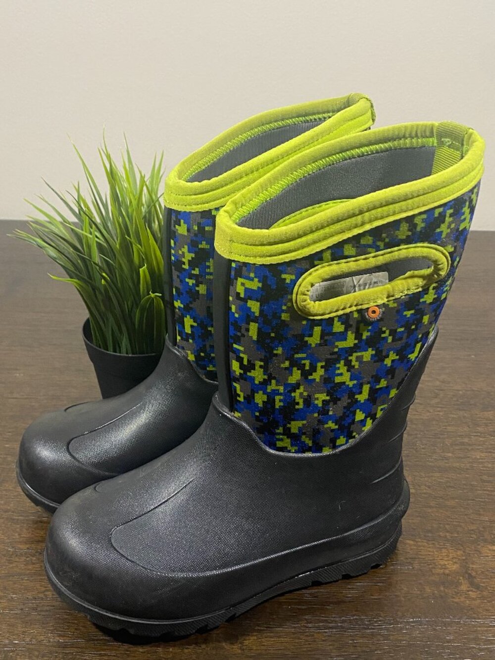 Bogs Kids Neo-Classic Digital Maze Waterproof Winter Boots - Little Kids Size 13